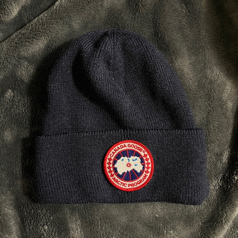 Practically brand new Canada goose hat. Navy color